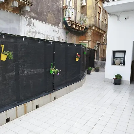Holiday home Casa Romeo Catania